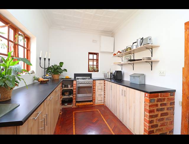 3 BEDROOM HOUSE FOR SALE IN NORWOOD